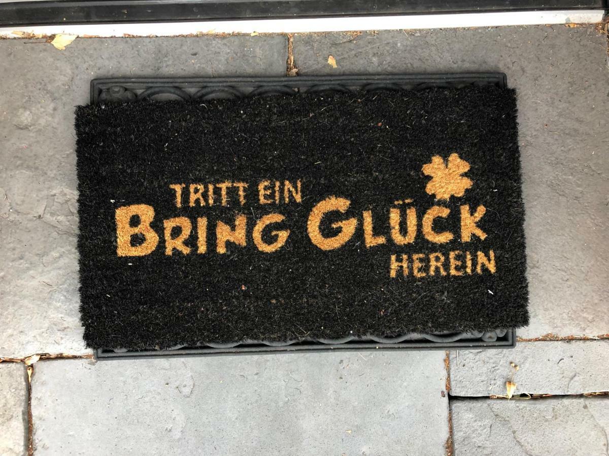 Tritt Ein Bring Glueck Herein - Exquisite 75 Qm - Messenaehe - Parkplatz - Flughafennaehe Düsseldorf Exterior foto